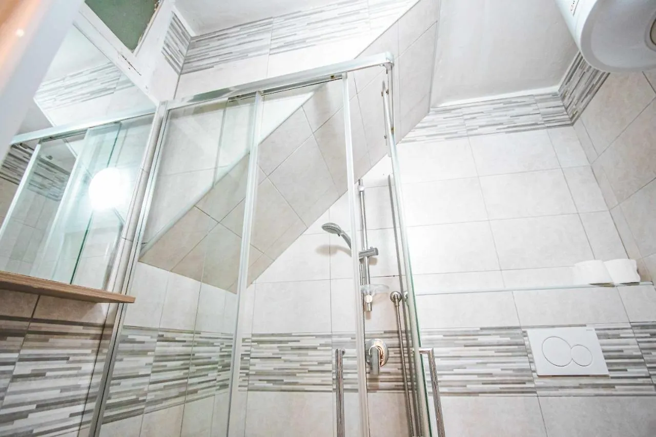 The Castle Apartment Bari